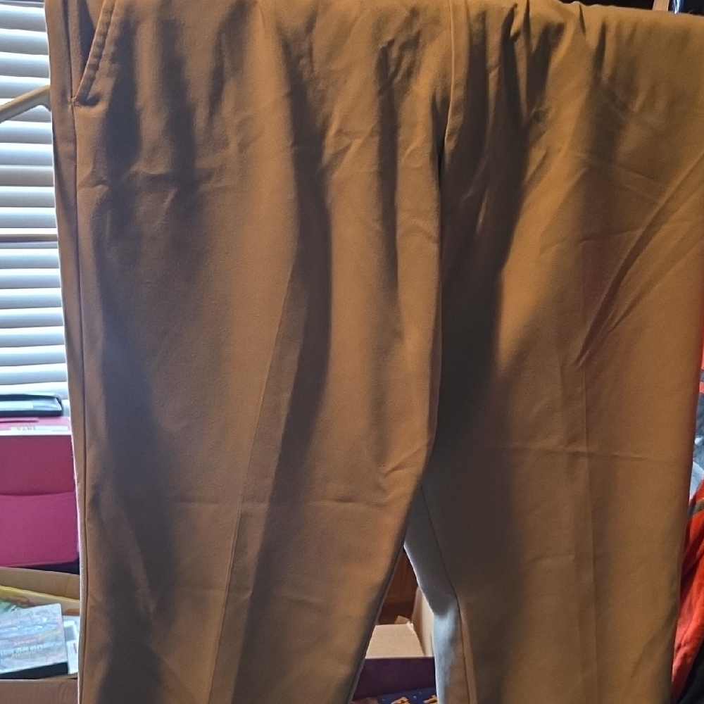 Haggar Men's Khaki Chinos